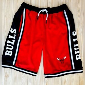 NBA Chicago Bulls sz 14 - 16 Y Team Athletic Shorts